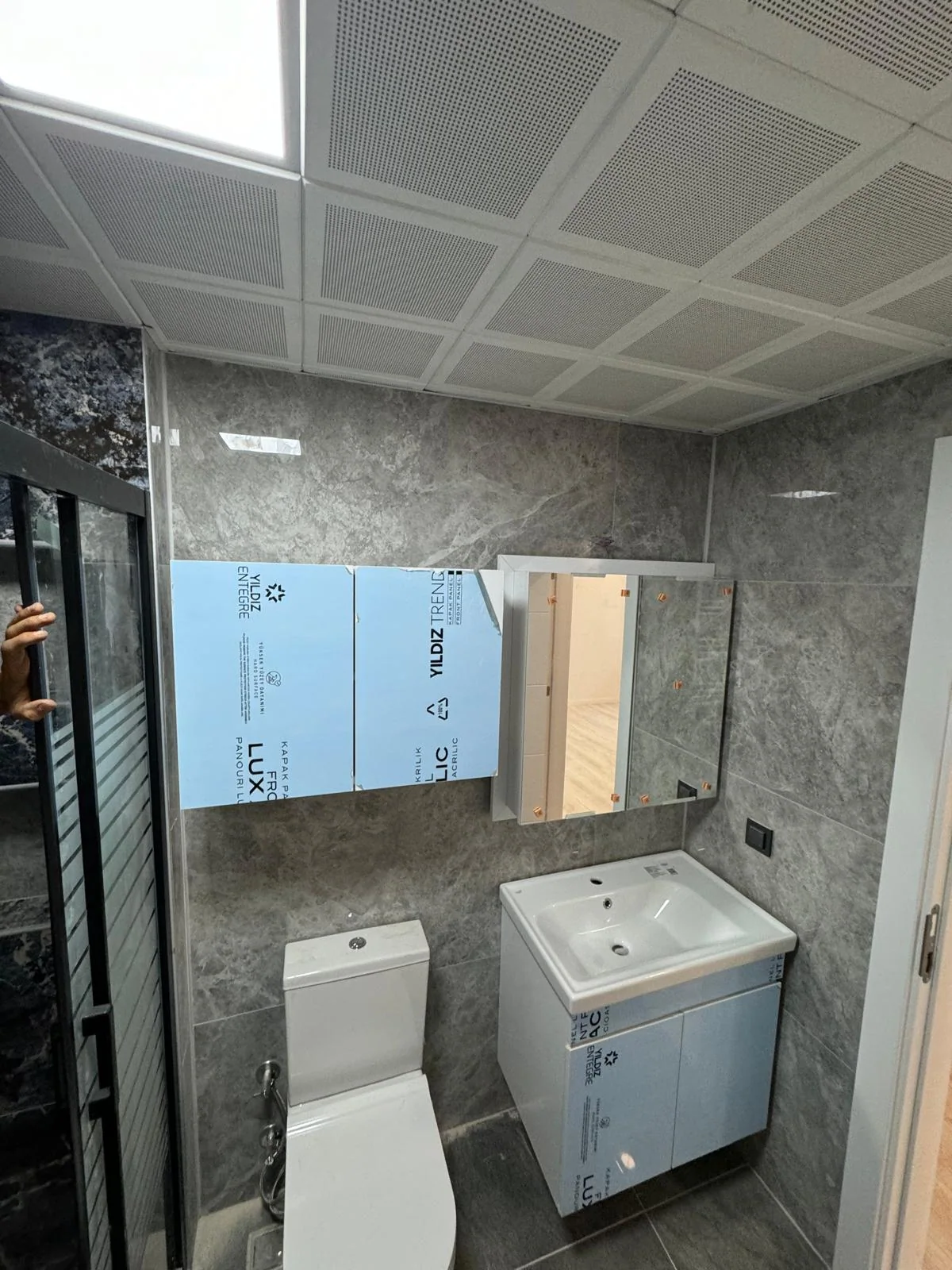 Begonvilla — banyo, özel üretim mobilya uygulaması 33