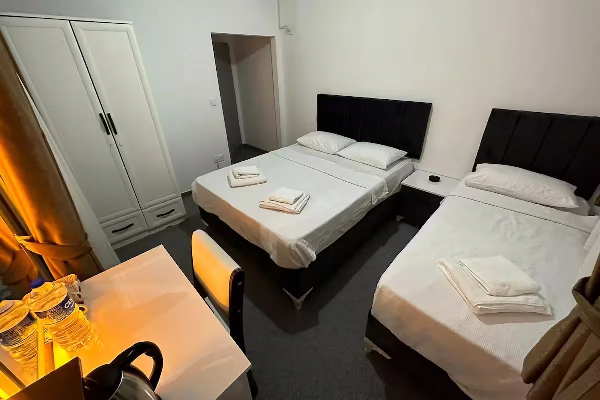 Ezel Group Hotel — aile odası, özel üretim mobilya uygulaması 7