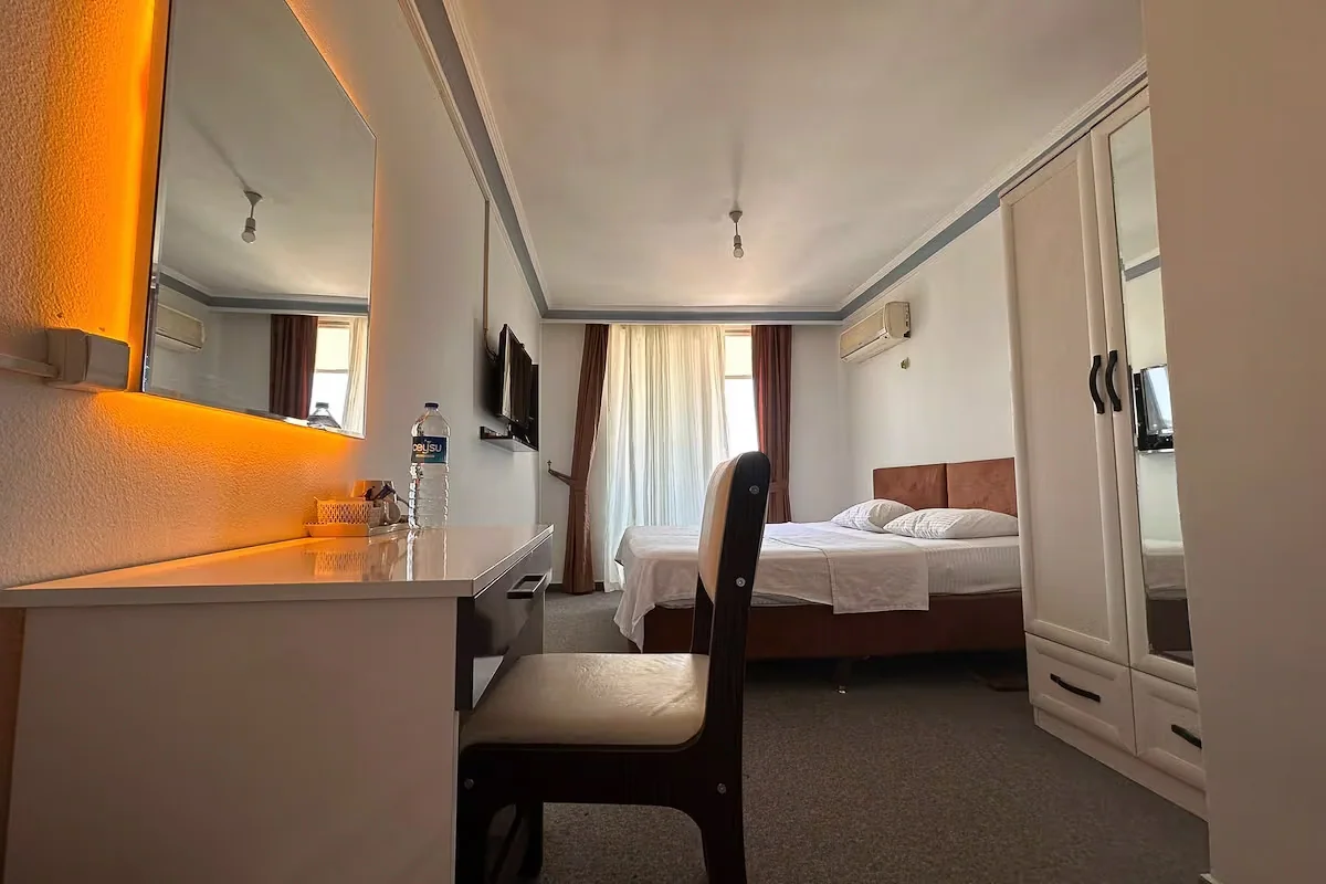 Ezel Group Hotel — double oda, özel üretim mobilya uygulaması 18