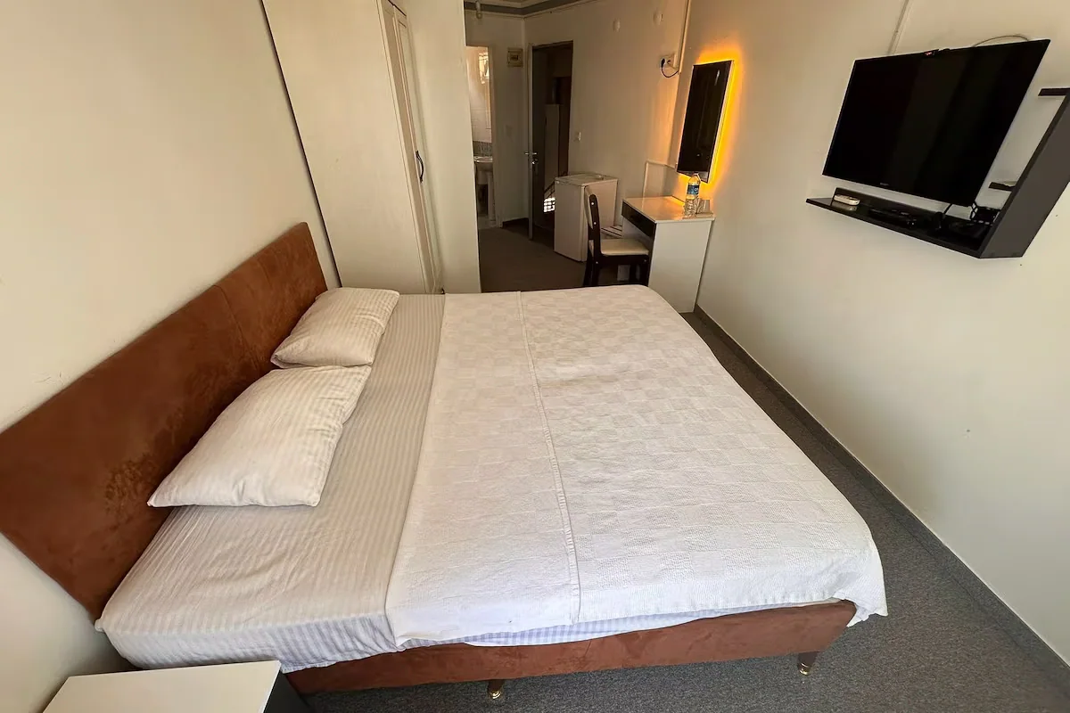 Ezel Group Hotel — double oda, özel üretim mobilya uygulaması 24