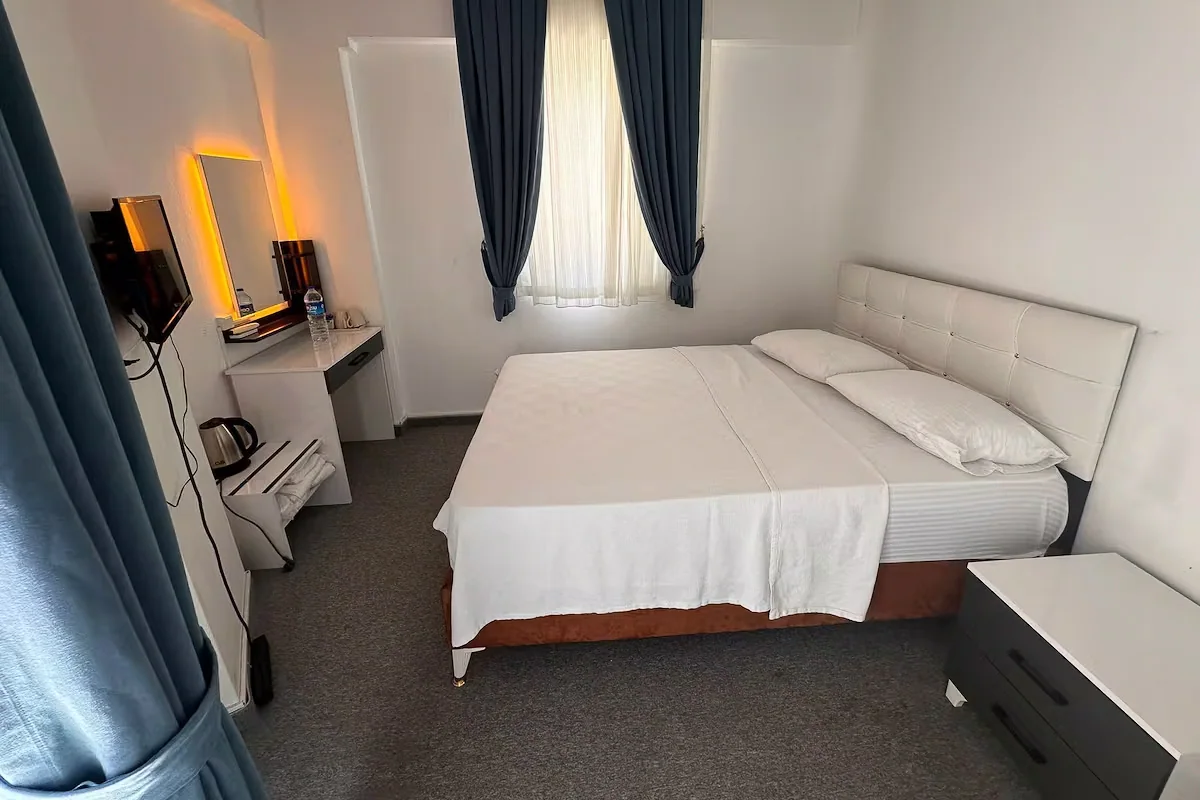 Ezel Group Hotel — suit oda, özel üretim mobilya uygulaması 27