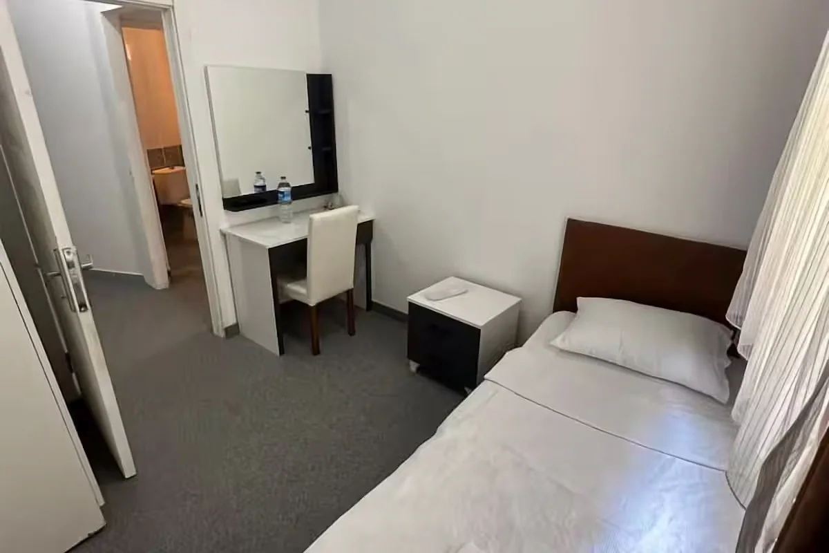 Ezel Group Hotel — suit oda, özel üretim mobilya uygulaması 32