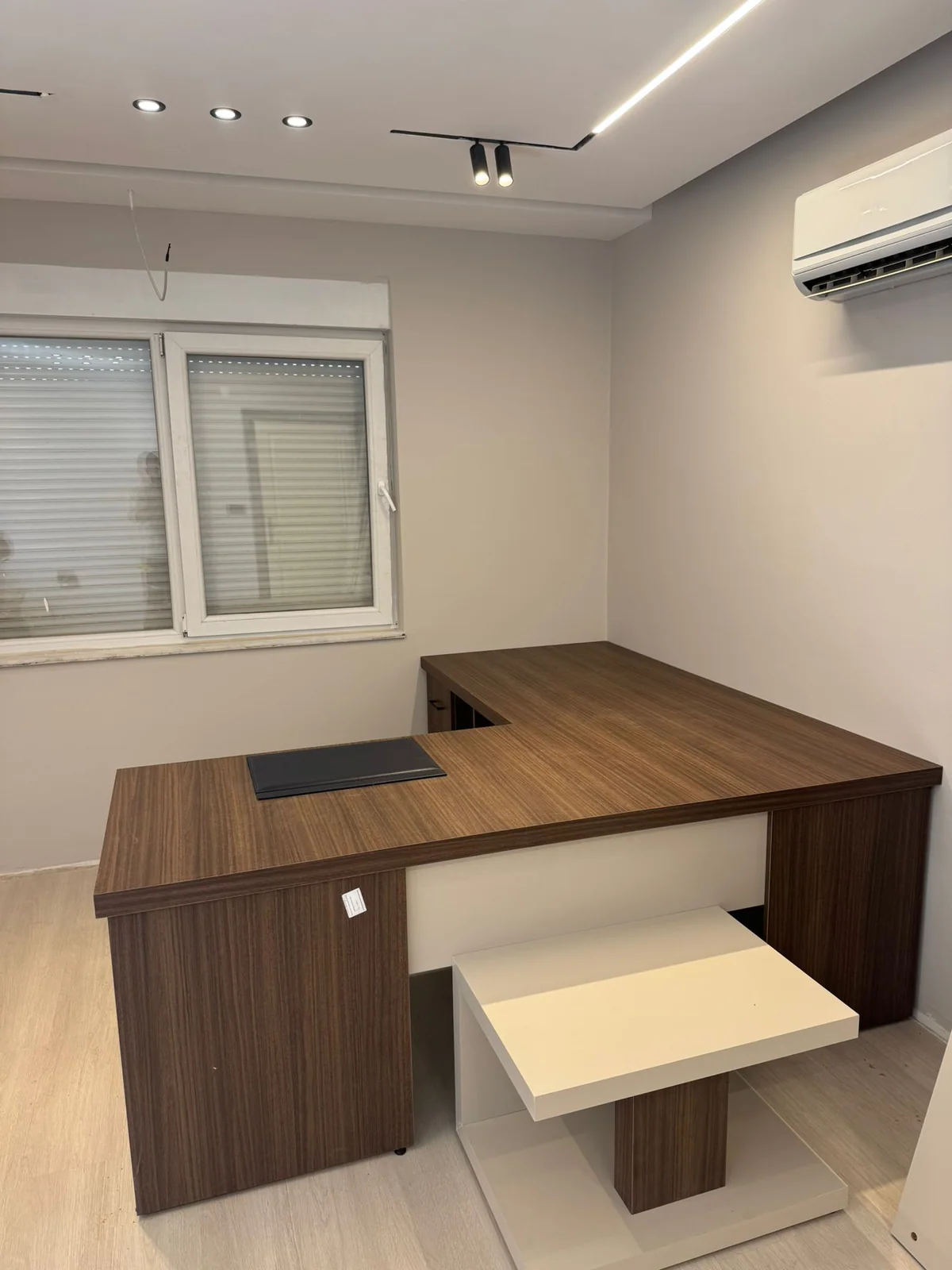 İdeal Muhasebe ve Danışmanlık — ofis mobilyası, özel üretim mobilya uygulaması 5