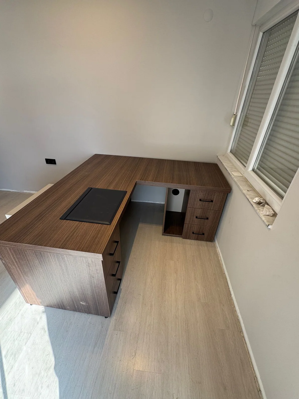 İdeal Muhasebe ve Danışmanlık — ofis mobilyası, özel üretim mobilya uygulaması 9