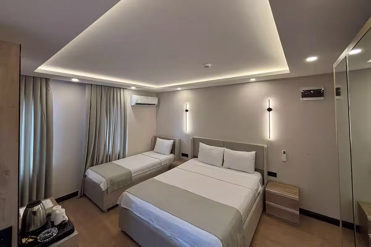 La Vita Es Bella Hotel — aile odası, özel üretim mobilya uygulaması 3