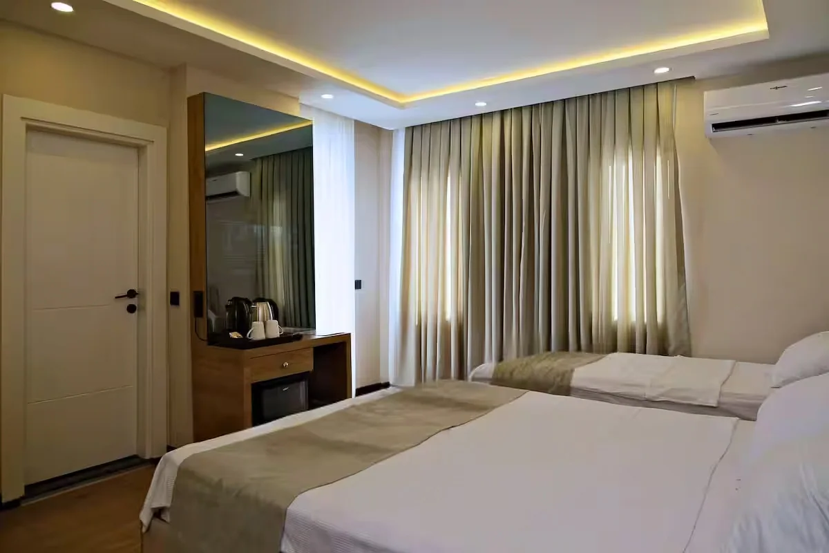 La Vita Es Bella Hotel — aile odası, özel üretim mobilya uygulaması 5
