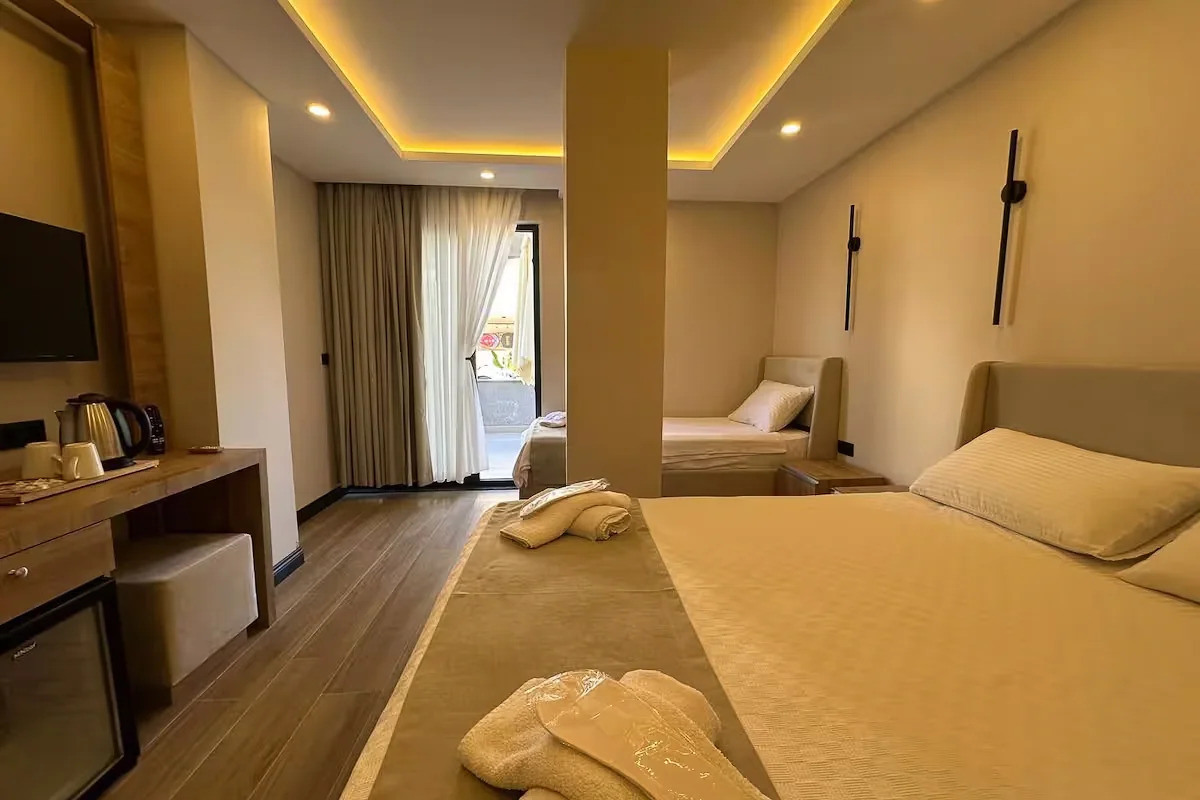 La Vita Es Bella Hotel — bahçe aile odası, özel üretim mobilya uygulaması 9