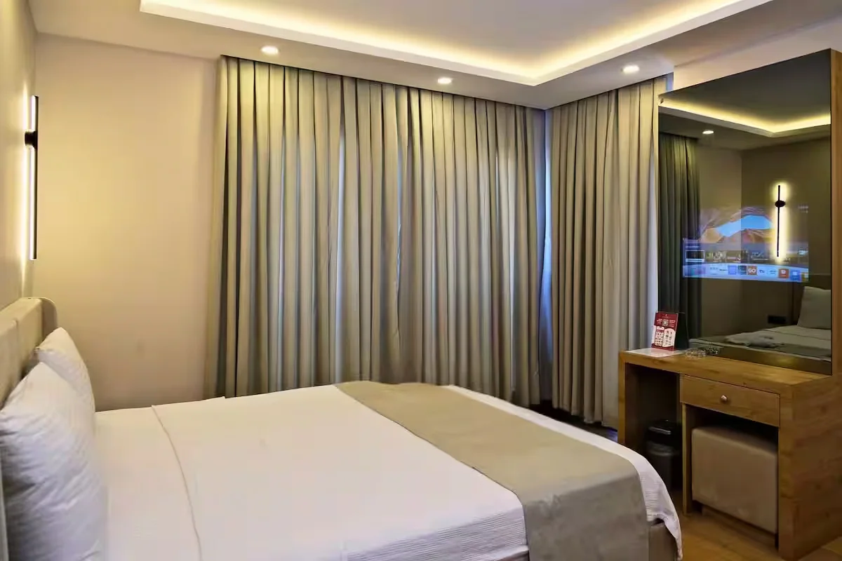 La Vita Es Bella Hotel — double oda, özel üretim mobilya uygulaması 31
