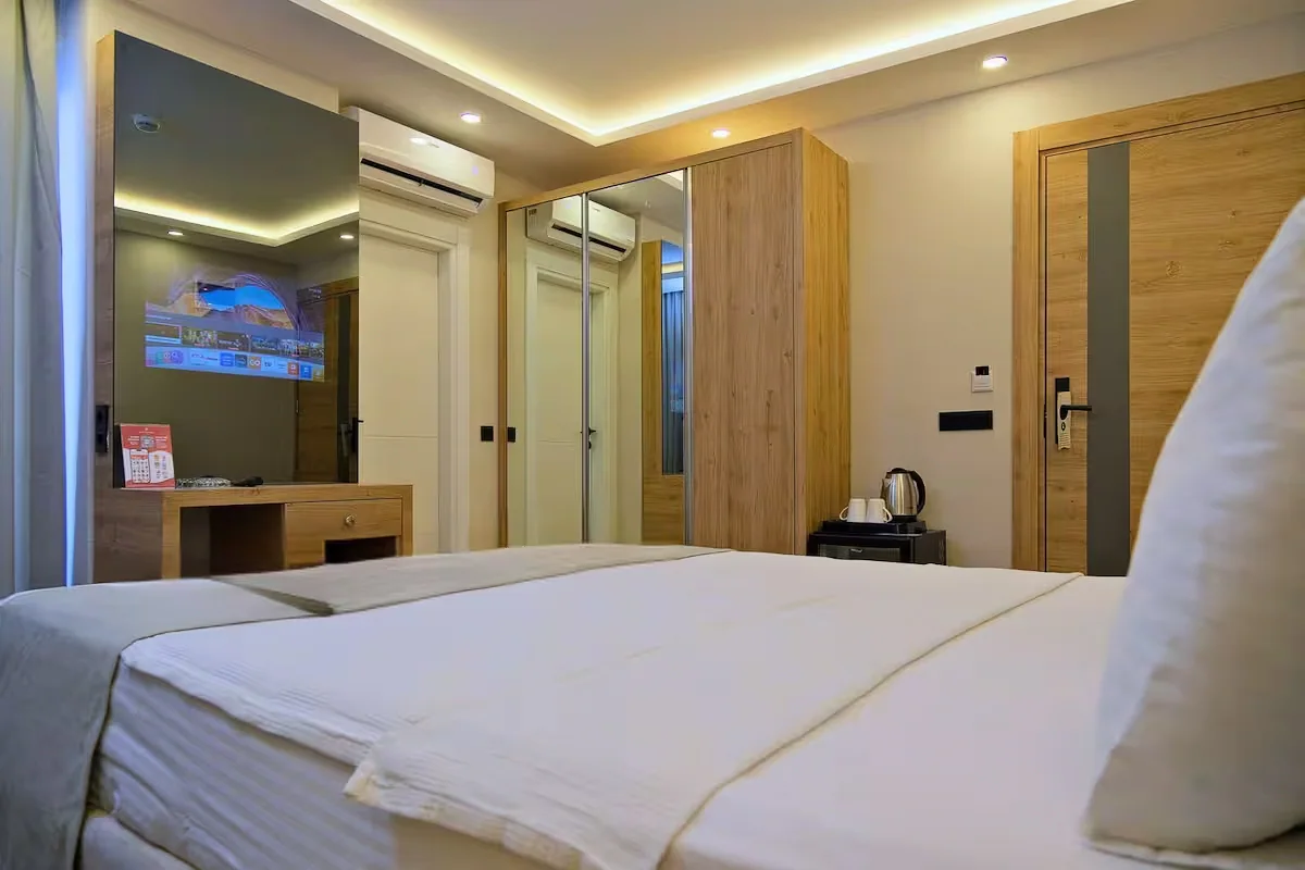 La Vita Es Bella Hotel — double oda, özel üretim mobilya uygulaması 33