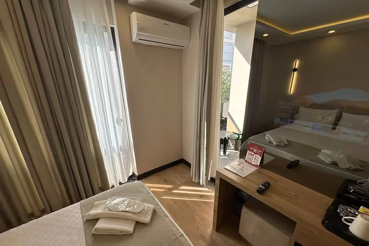 La Vita Es Bella Hotel — double oda, özel üretim mobilya uygulaması 35