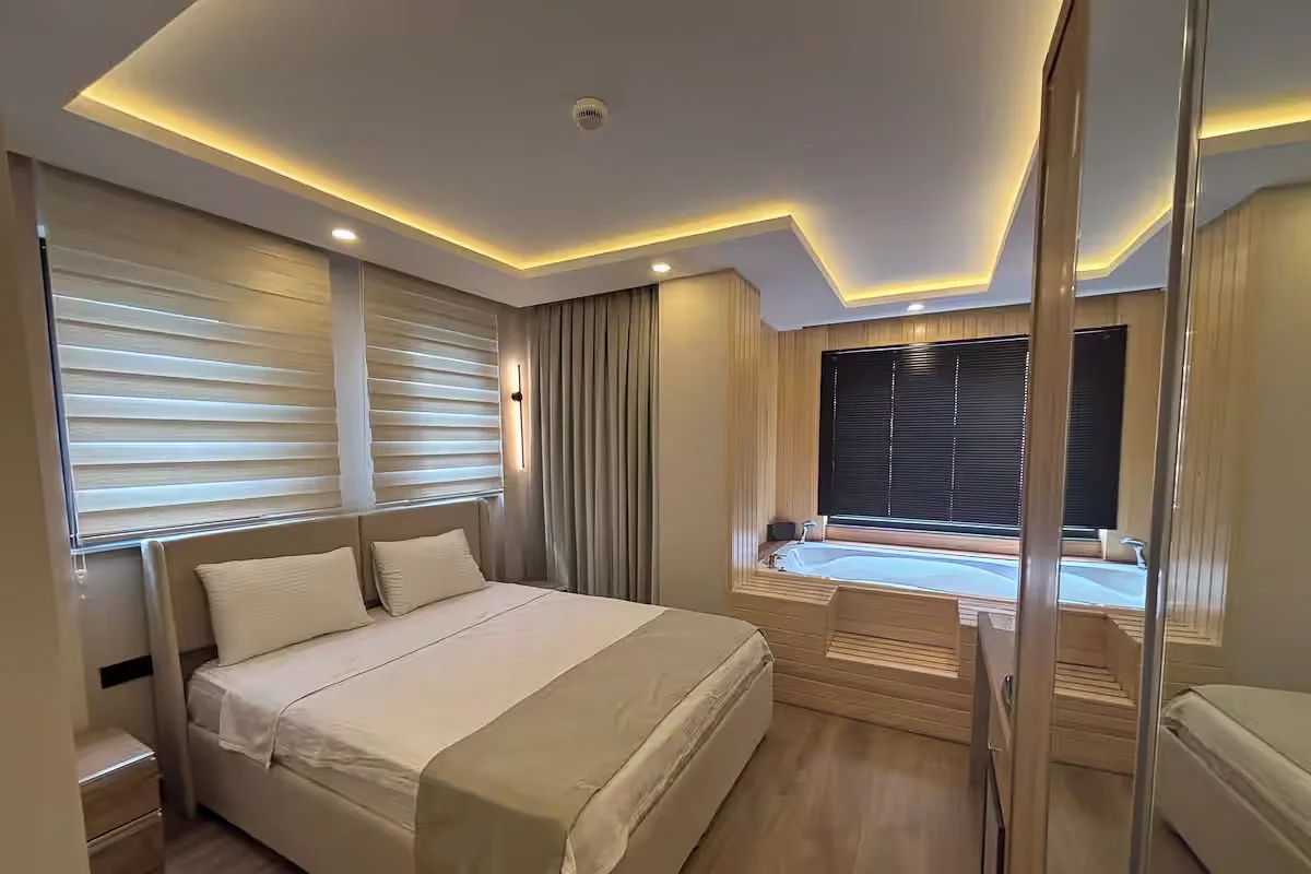 La Vita Es Bella Hotel — jakuzili oda, özel üretim mobilya uygulaması 39
