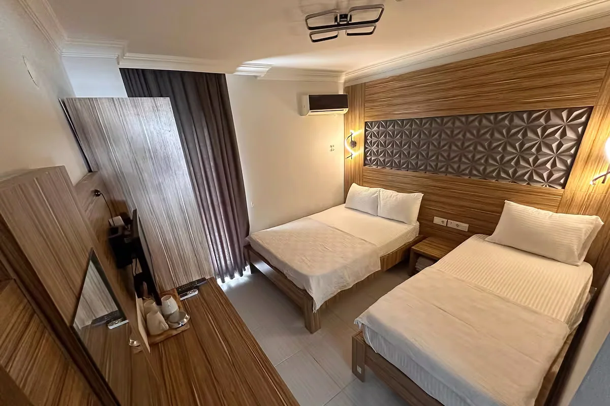 Royal Ezel Hotel — aile odası, özel üretim mobilya uygulaması 6