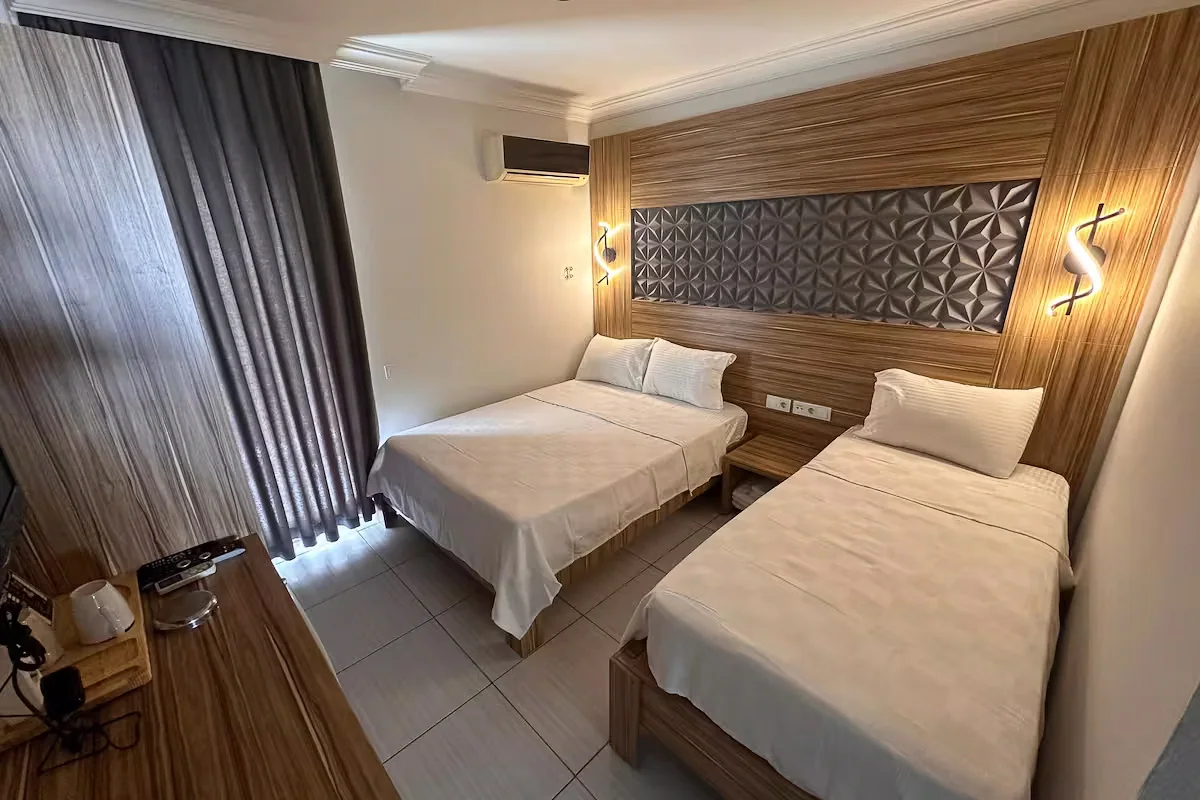 Royal Ezel Hotel — aile odası, özel üretim mobilya uygulaması 7