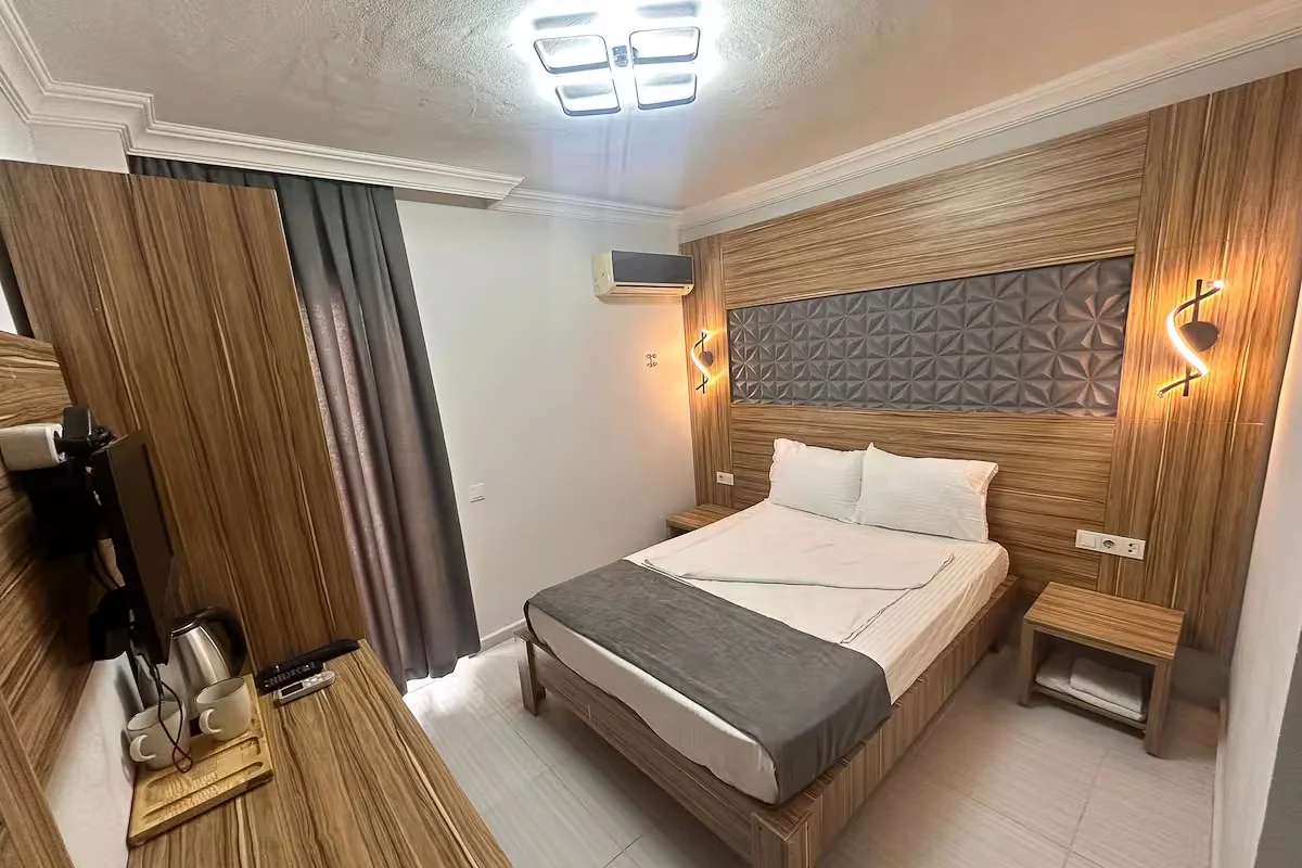 Royal Ezel Hotel — double oda, özel üretim mobilya uygulaması 20