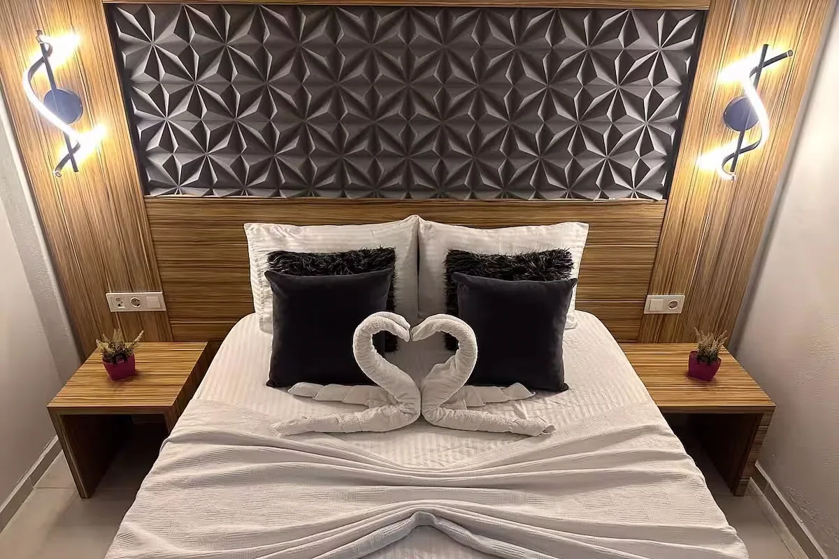 Royal Ezel Hotel — ekonomik oda, özel üretim mobilya uygulaması 32